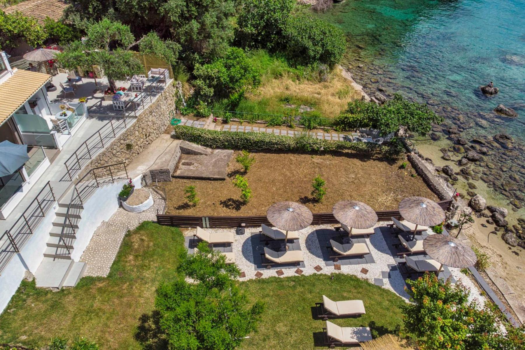 Napoleon On The Beach Paleokastritsa Exterior photo